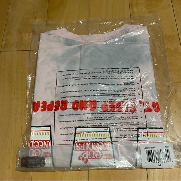 New hello kitty crop top - Picture 2 of 5